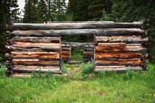 Old cabin near Boreas Pass