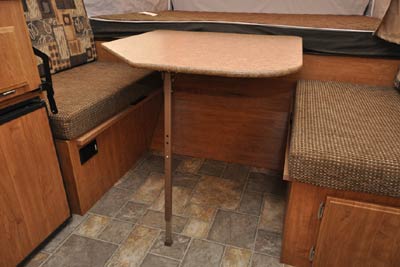 hanging table on a Flagstaff 208