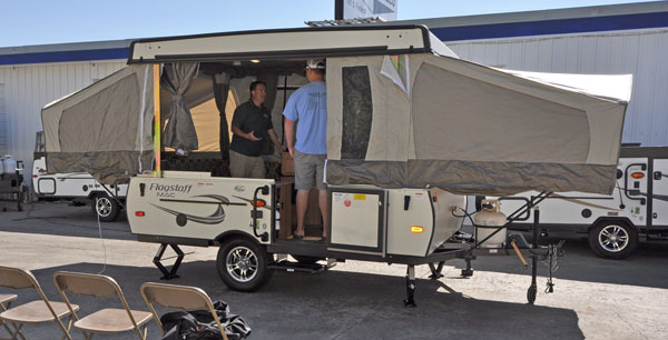 Roberts Sales Pop-Up Trailer 101